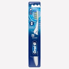 Oral B Toothbrush Pro Expert Pulsar